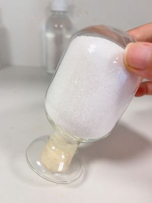 Flocculante chimico CPAM in poliacrilammide cationico utilizzato nell'industria delle acque reflue della fabbricazione della carta