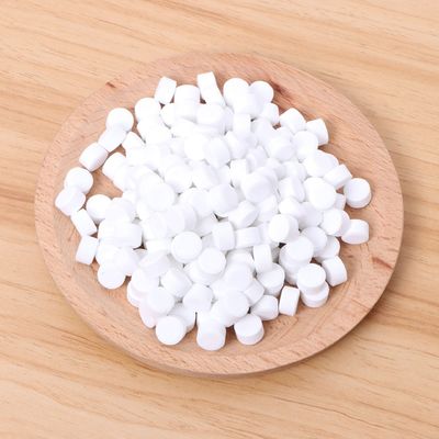 Disinfezione Compresse effervescenti con ingrediente attivo Dicloroisocianurato di sodio 2 anni Durata di conservazione 3 cm X 3 cm